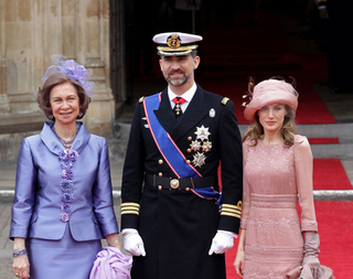 Illustration for article titled Hats And Headpieces From The Royal Wedding